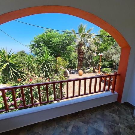Spitikariotiko Panoramic Home Raches  Dış mekan fotoğraf